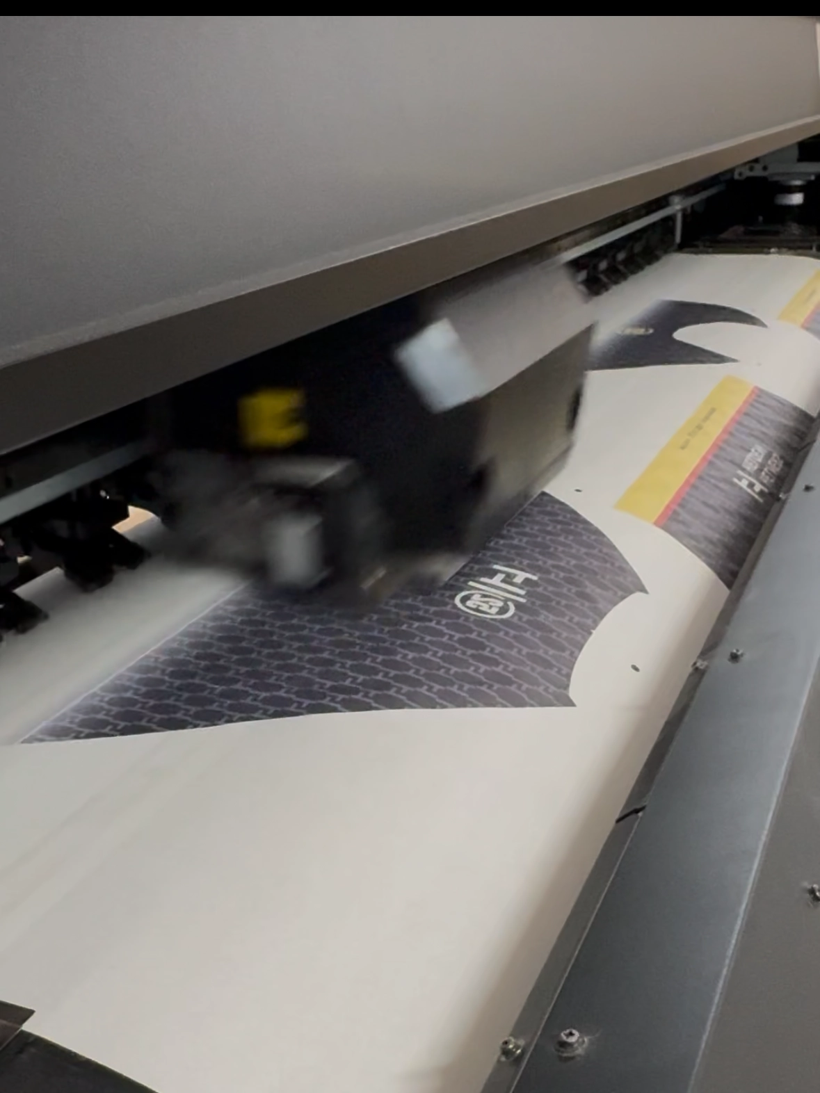 Druck des Designs auf Transferpapier